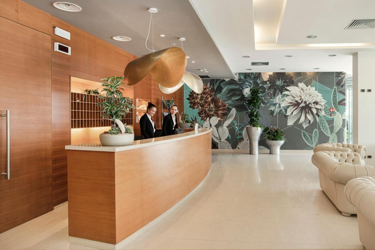 Hotel Parigi Bibione Exterior foto