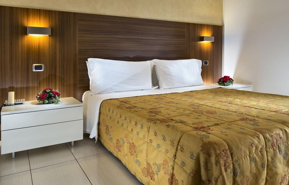 Hotel Parigi Bibione Exterior foto